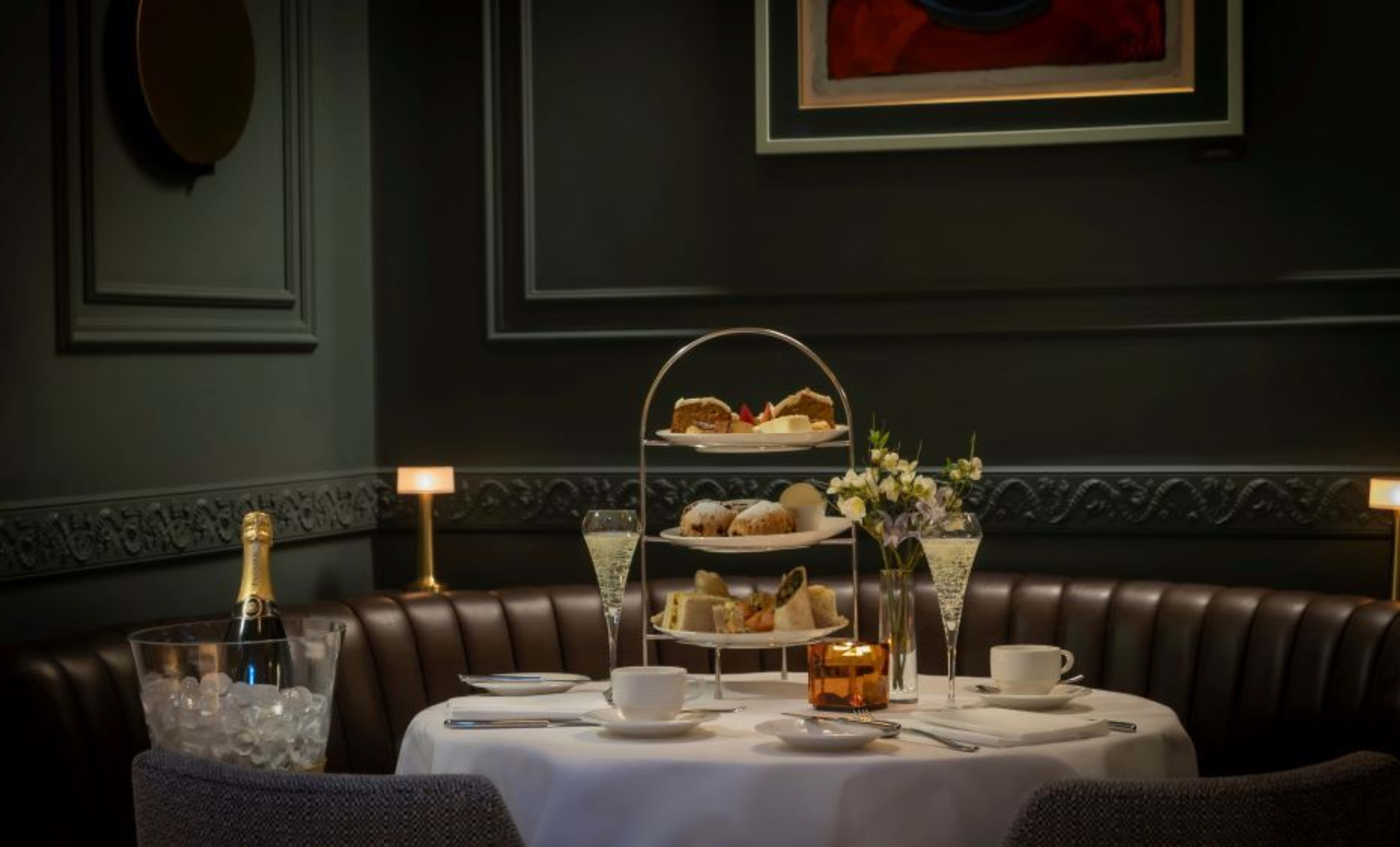 Hotel 7 Afternoon Tea